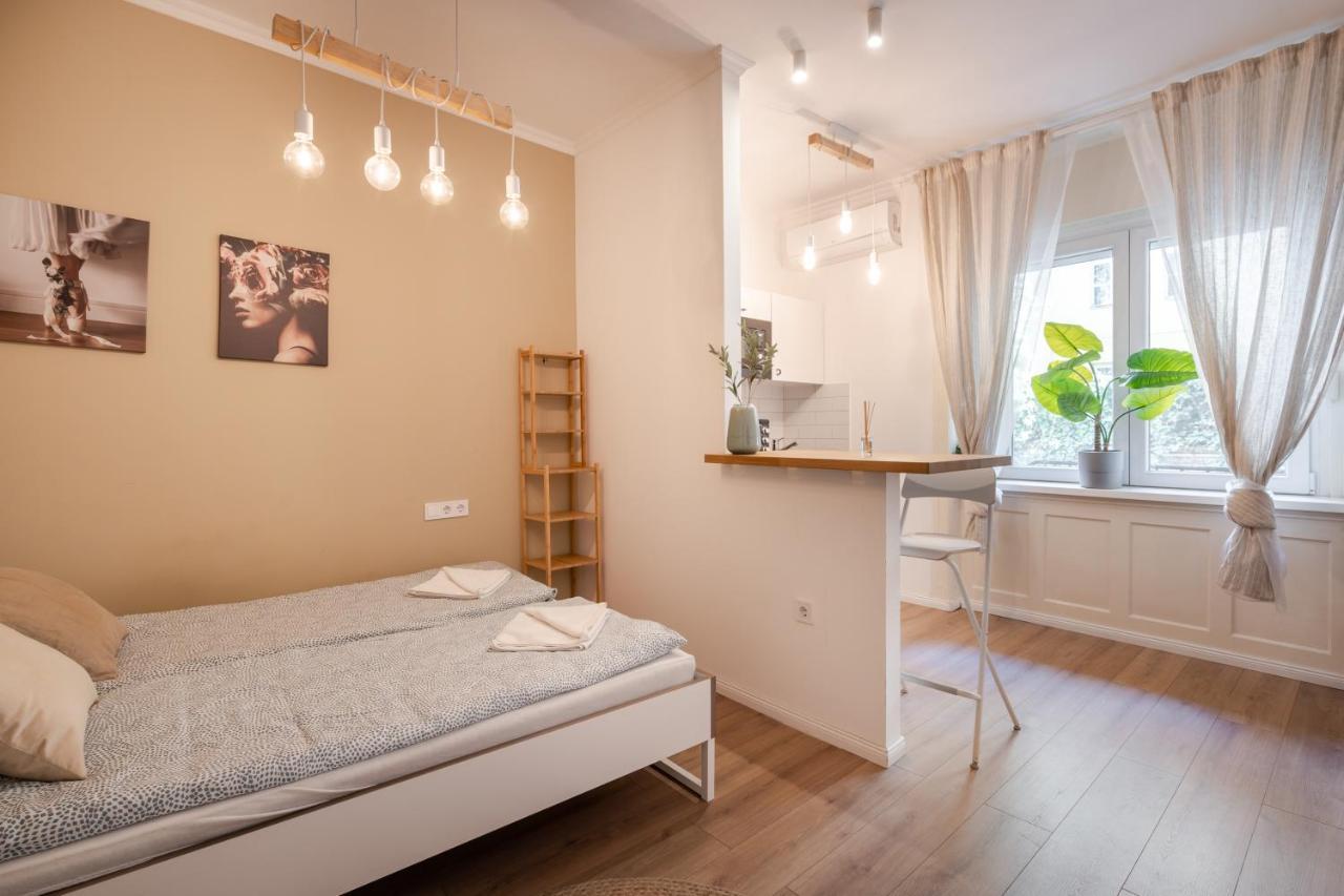 D71 Superior Apartments, Best Location, By Bqa Βουδαπέστη Εξωτερικό φωτογραφία